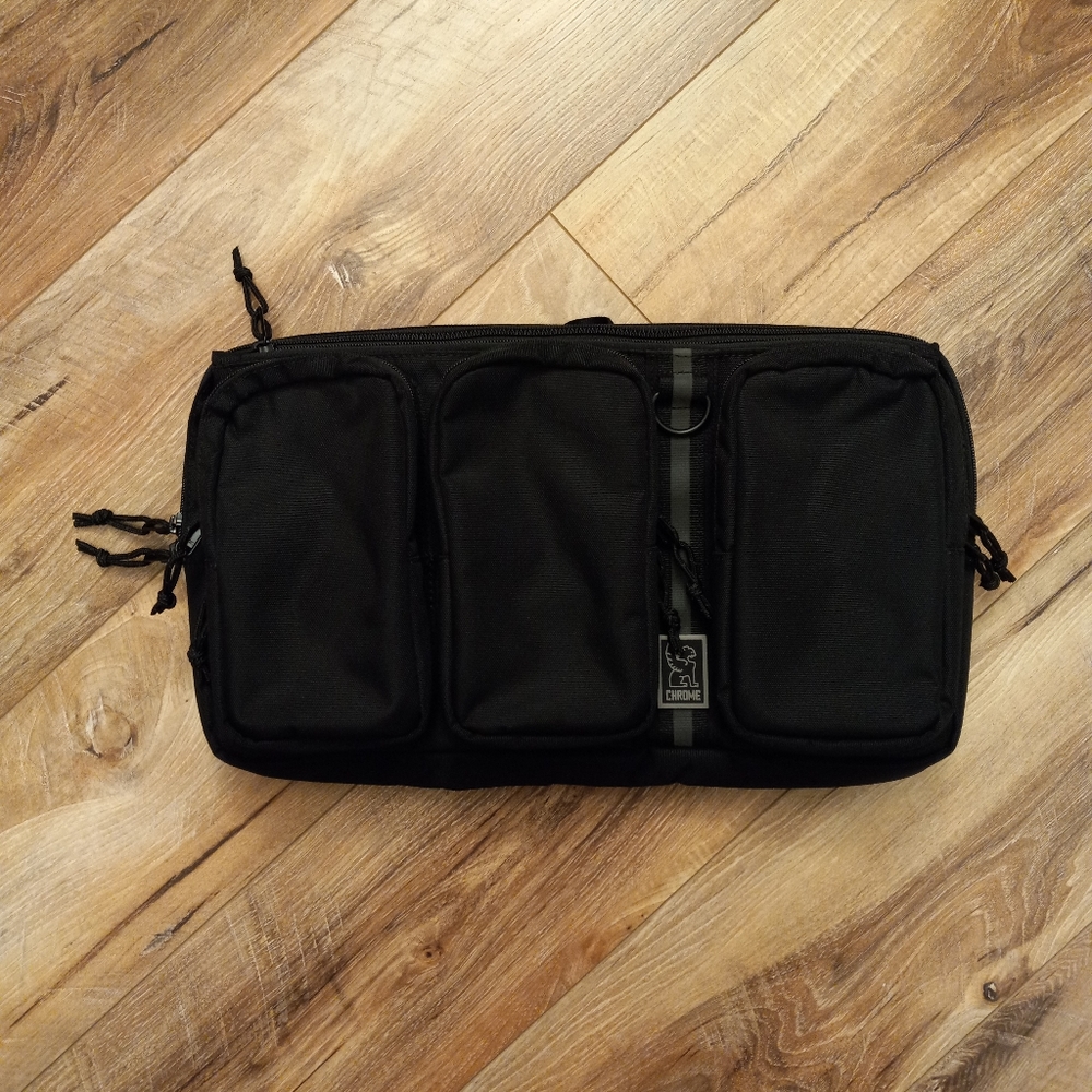 Chrome Industries Black Notch sling messenger everyday bag Unisex EUC